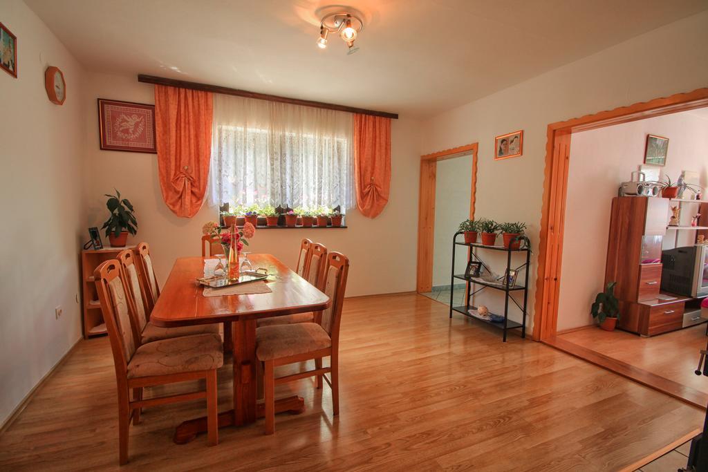 Apartman Josipa Drežnik Grad Eksteriør billede